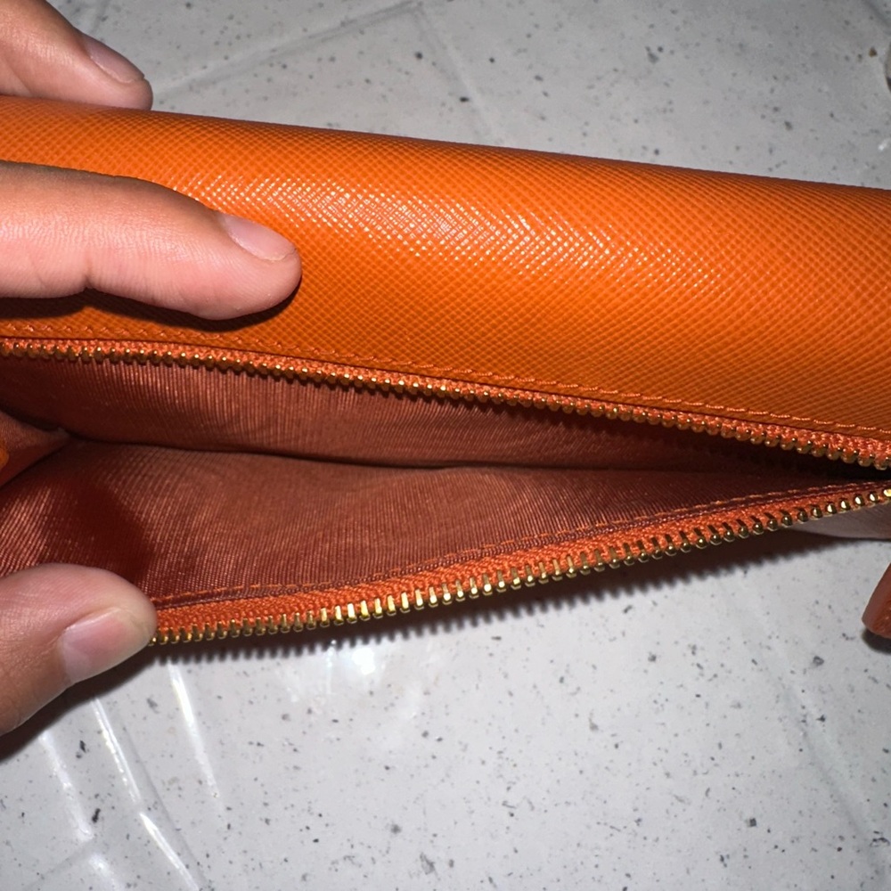 Authentic Prada Orange Saffiano Leather Bow Clutch - Picture 3 of 8